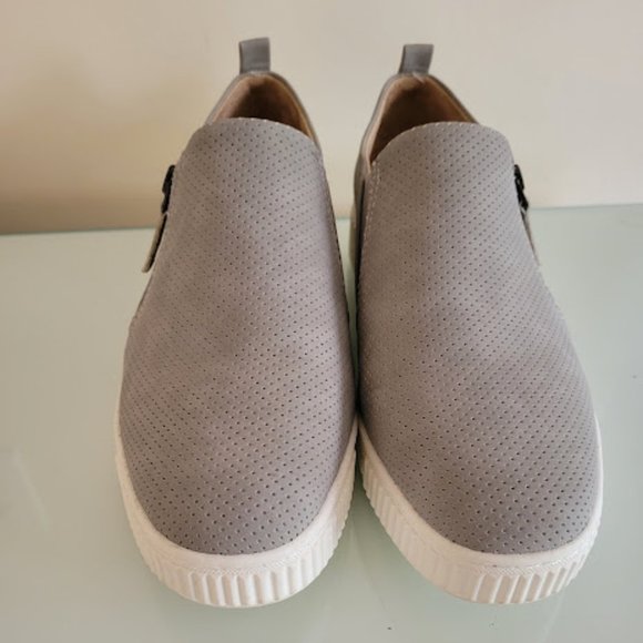 SOUL Naturalizer Turner Sneaker, 8W - Picture 2 of 11